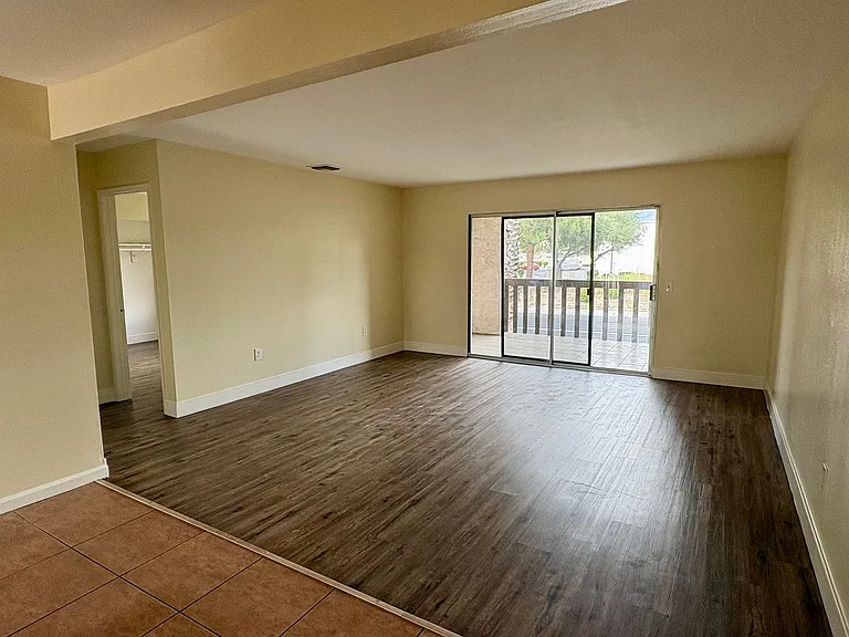 43275 Hacienda St — Photo 16
