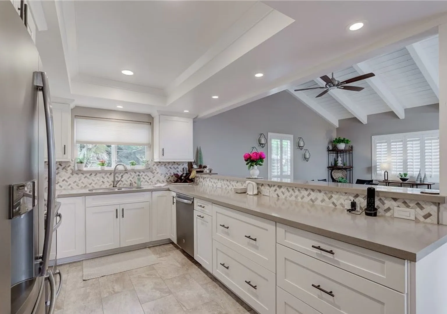 Luxury Living In North Redondo Beach | This Property Checks All The Boxes! — Photo 2