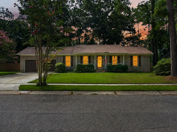 304 Summercourt Dr, Summerville, SC 29485