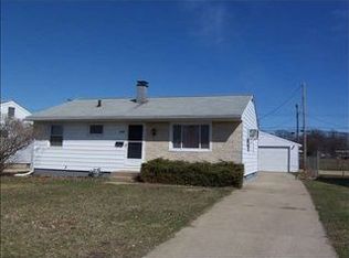 1118 Sussex Dr, South Bend, IN