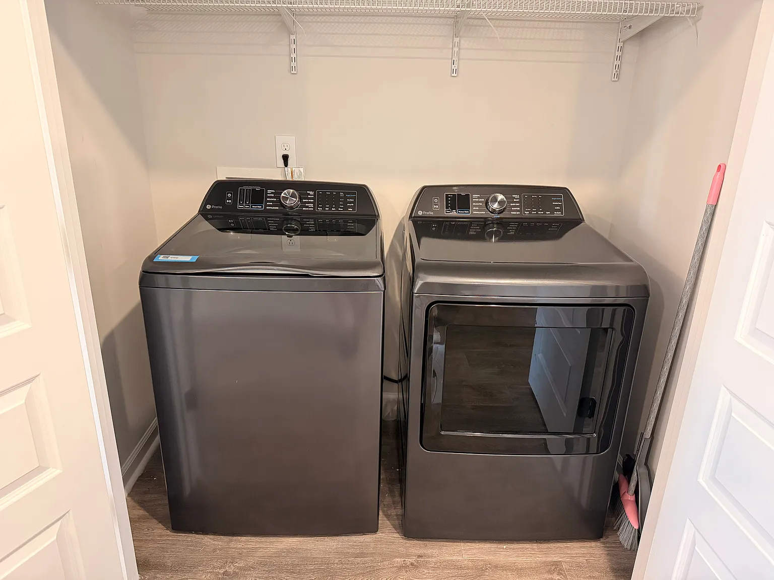 3 bed, 1437 sqft, $2,200 — Photo 4
