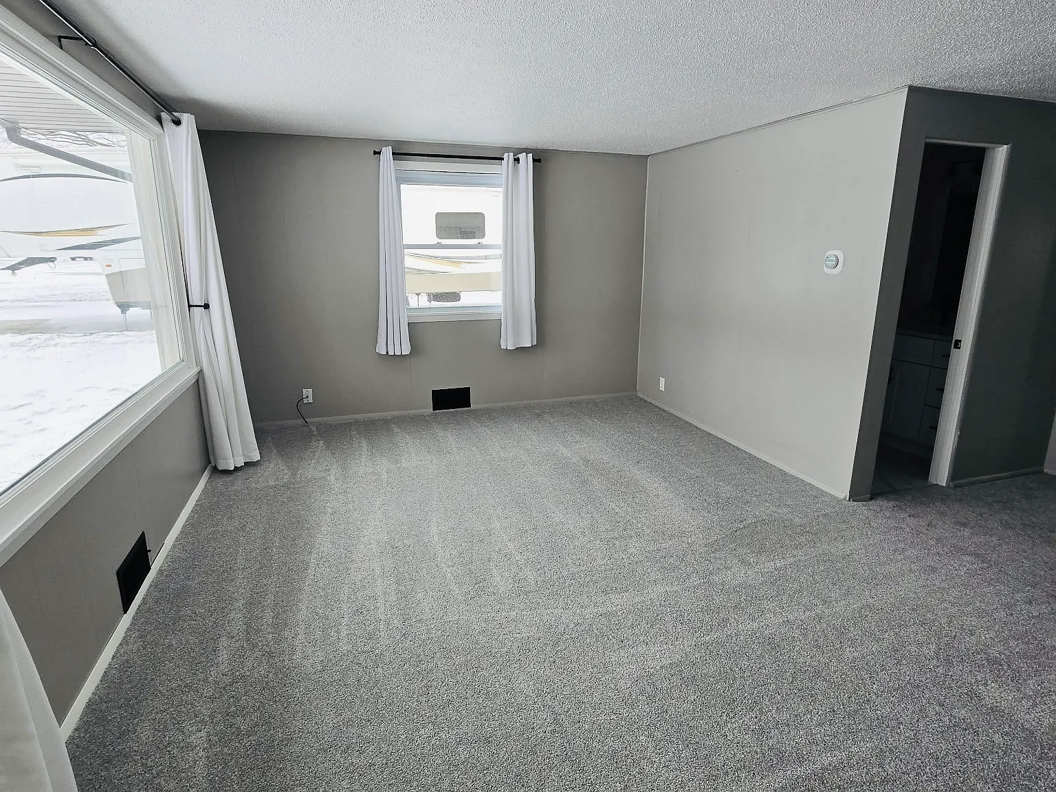 2 bed, 950 sqft, $1,200 — Photo 4