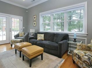 87 Florence St #1, Chestnut Hill, MA 02467