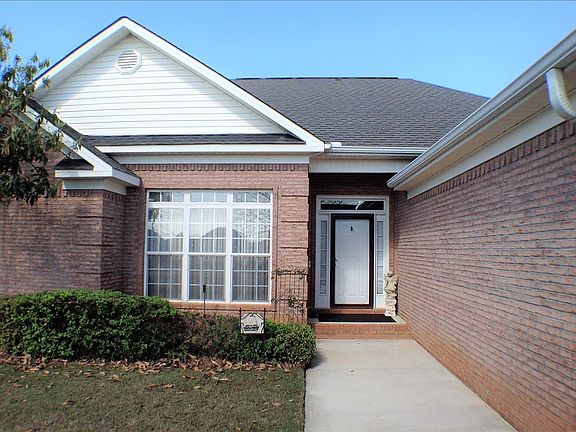 3rd image of 304 Rose Hill Dr