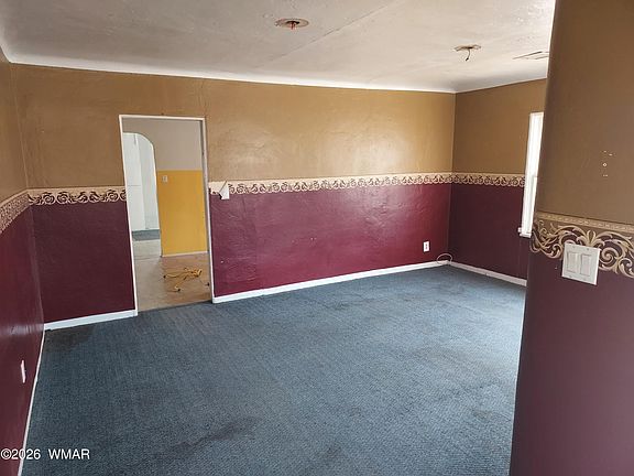 2nd image of 913 W 1st St