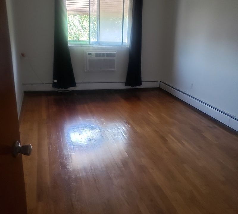 2nd image of 21-05 42nd St #1