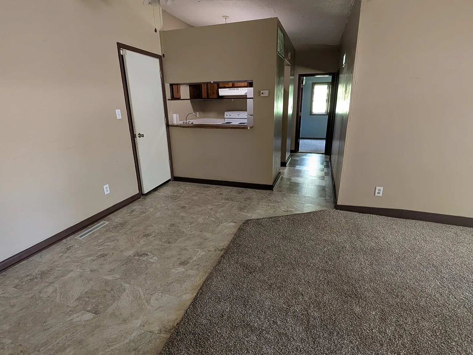 2921 SW Atwood Avenue - 1 — Photo 2