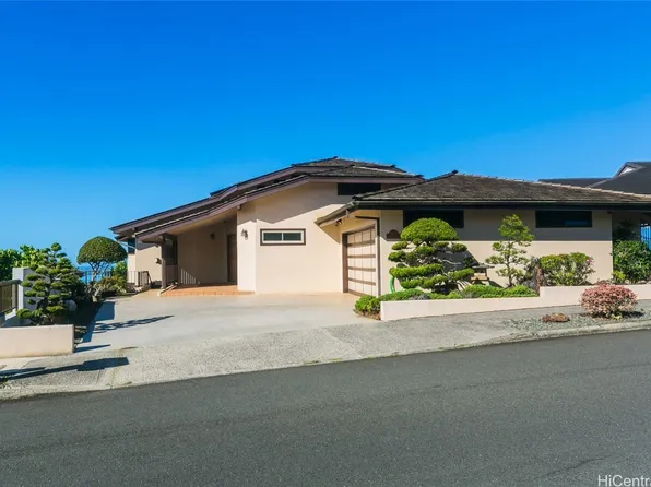 98-672 Papalealii St, Aiea, HI 96701