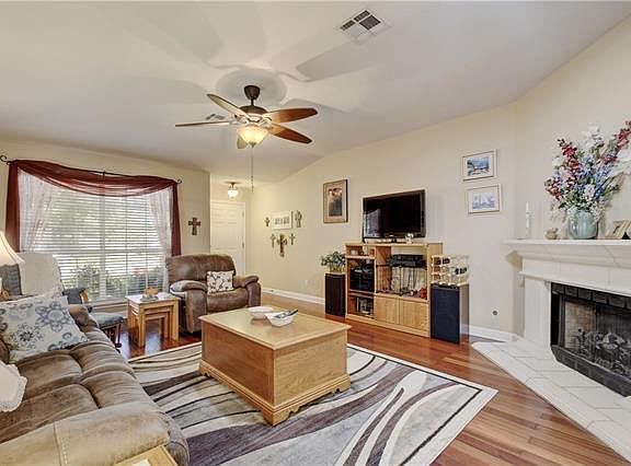 4th image of 15621 Imperial Jade Dr