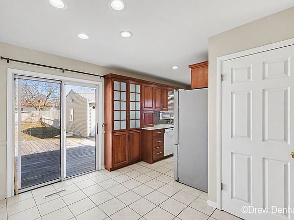 5th image of 2175 Audley Dr NE