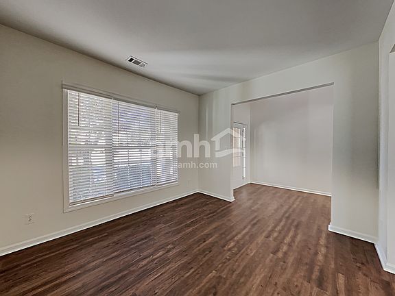 3rd image of 759 Harvest Brook Dr
