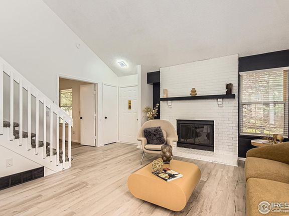 4th image of 14129 E Dickinson Dr #D