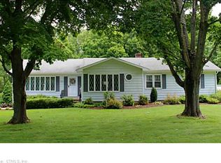 296 Horse Pond Rd, Madison, CT 06443