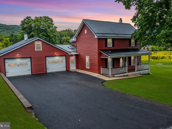 73 Hill St, Mill Hall, PA 17751