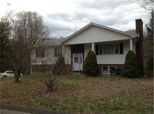 73 Regan Rd, Middlebury, CT 06762