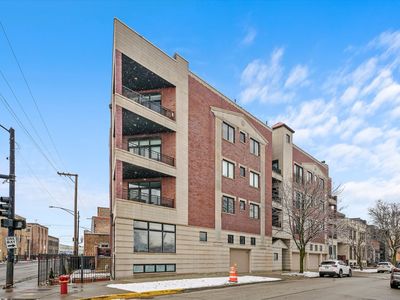 622 N Rockwell St APT 404, Chicago, IL, 60612