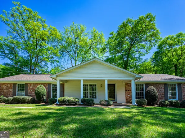 615 Piney Woods Dr, Lagrange, GA 30240