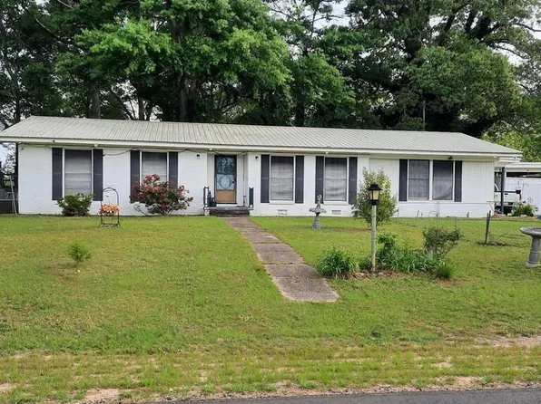 18 County Road 151, New Brockton, AL 36351