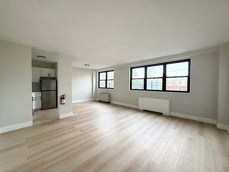 1225 Kennedy Blvd #2I — Photo 3