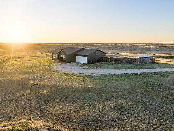 3rd image of 6733 N 2760th Rd