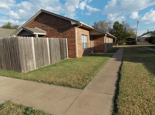 507 4th St APT A, Elgin, OK 73538