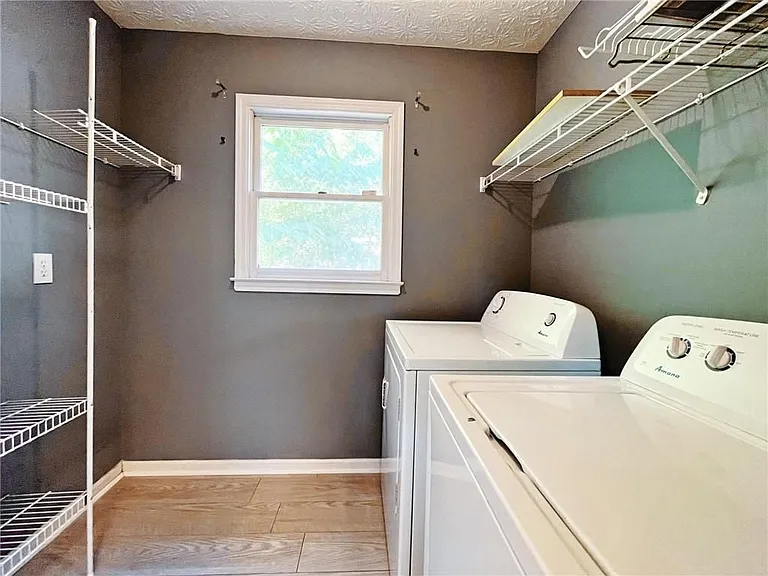 3060 Oak Meadow Dr — Photo 15