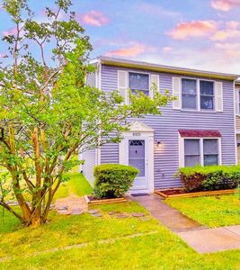 8325 Pondside Ter, Alexandria, VA, 22309