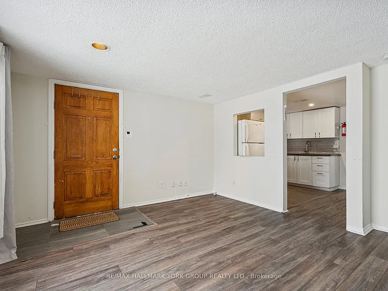 351 Winnifred Dr #EAST — Photo 3