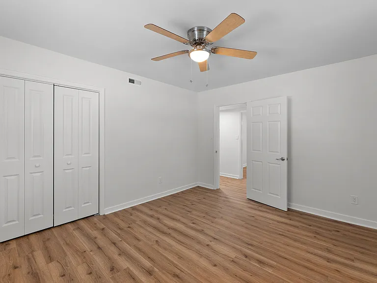 1828 Liberty St #2 — Photo 3