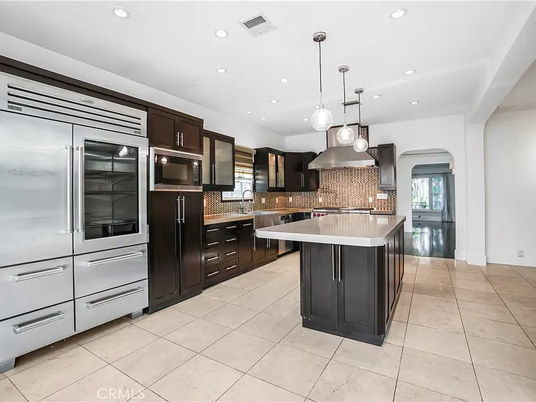 432 S Orange Dr — Photo 15