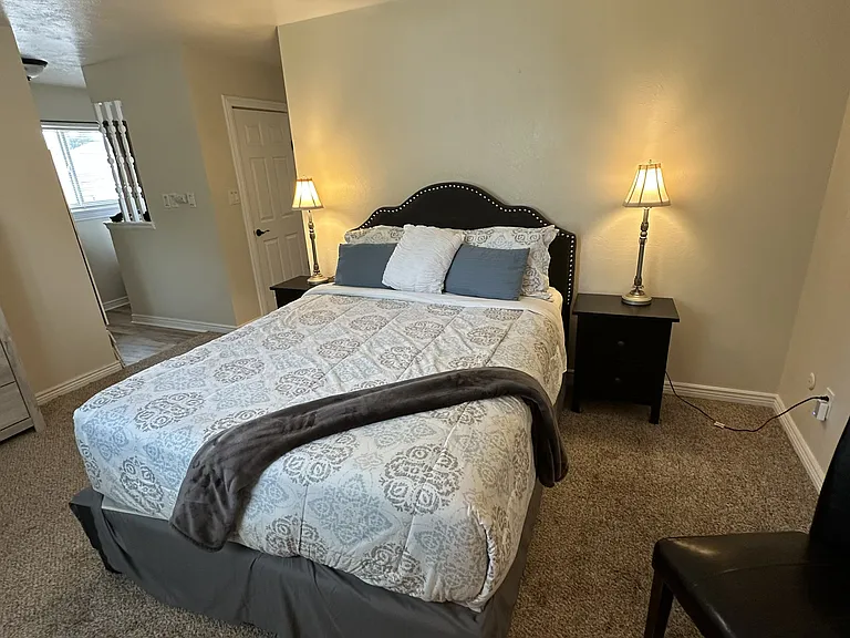 1007 Tesla Dr — Photo 29