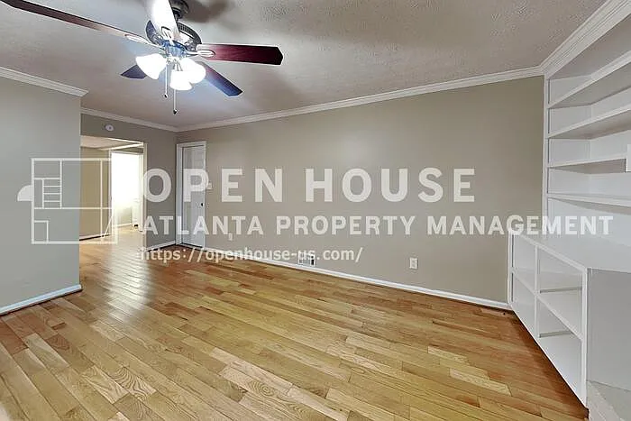 4 bed, 2.5 bath, 2164 sqft, $2,975 — Photo 4
