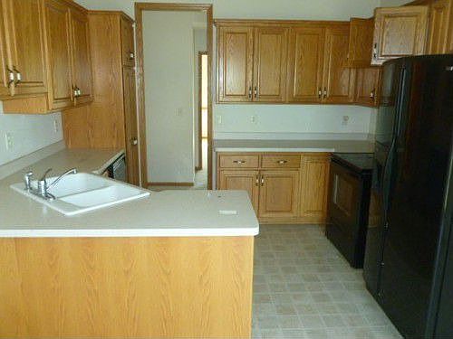 3rd image of 10053 Fallgold Pkwy N