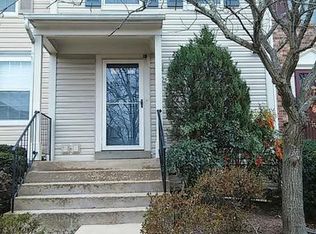 13571 Ruddy Duck Rd, Clifton, VA 20124