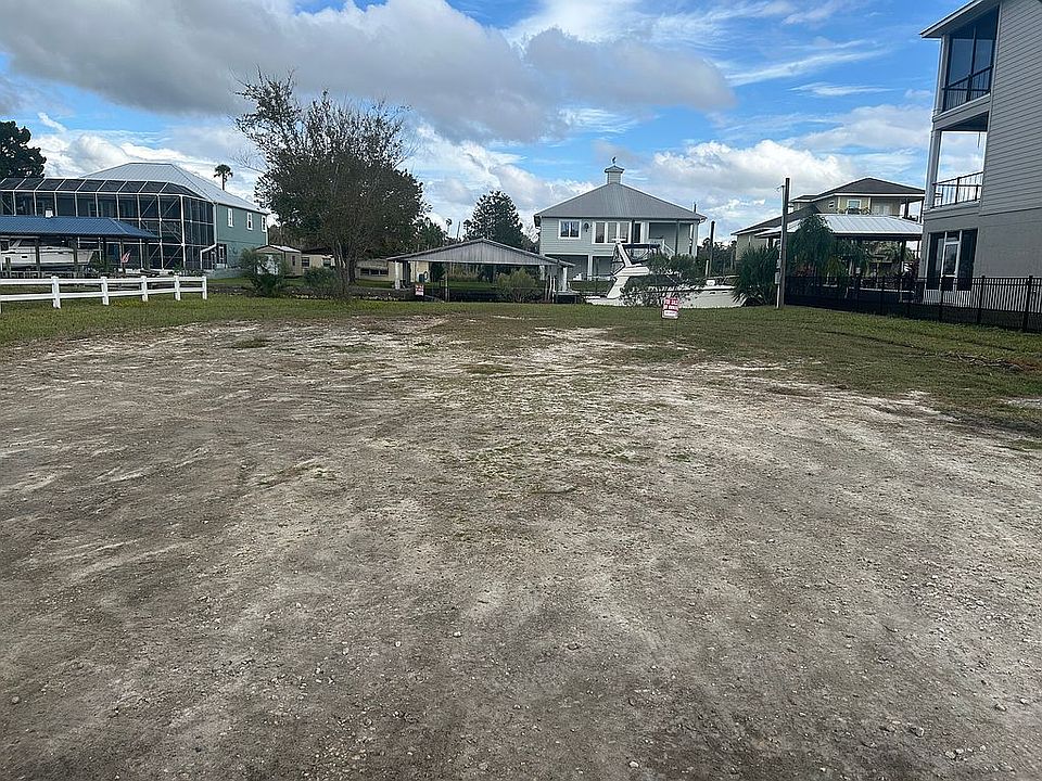 1st image of 1383 NW 20th Ave