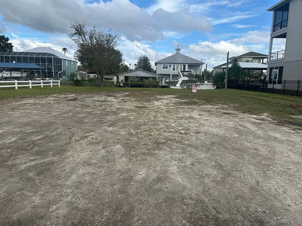 1383 NW 20th Ave, Crystal River, FL 34428