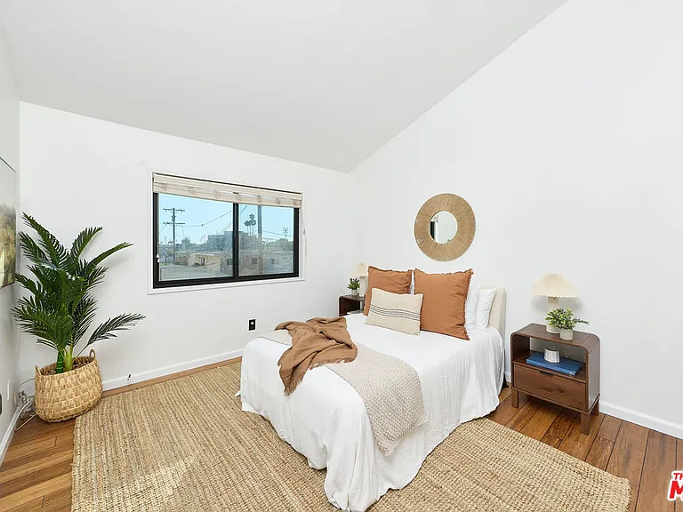 12601 Matteson Ave #7 — Photo 26