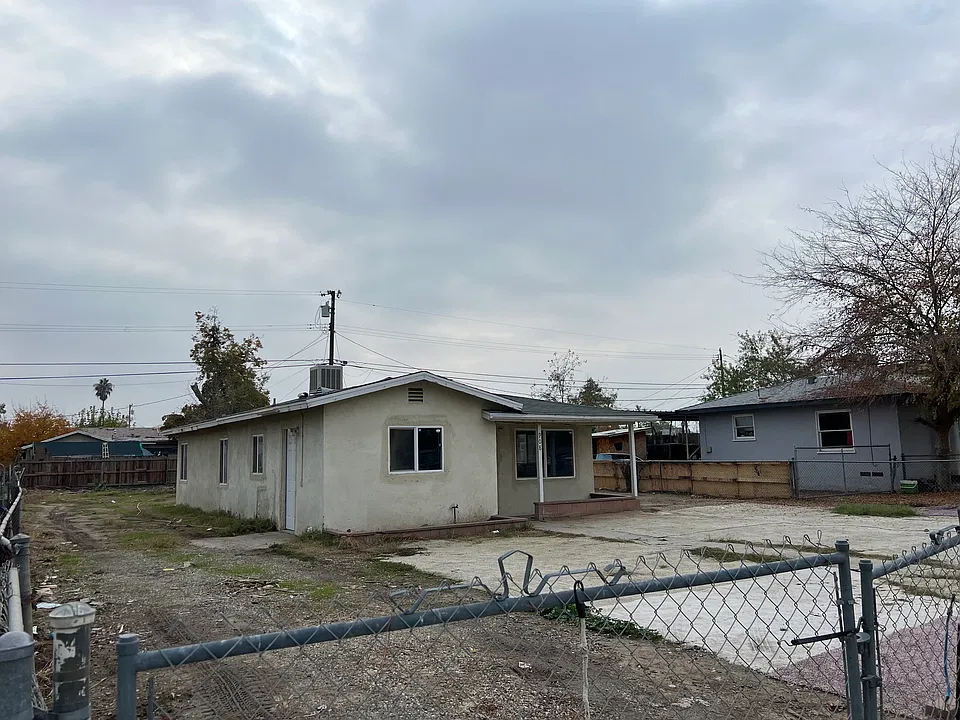 908 Casino St