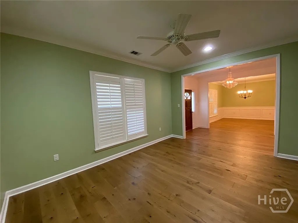 4 bed, 2.0 bath, 2511 sqft, $2,750 — Photo 3