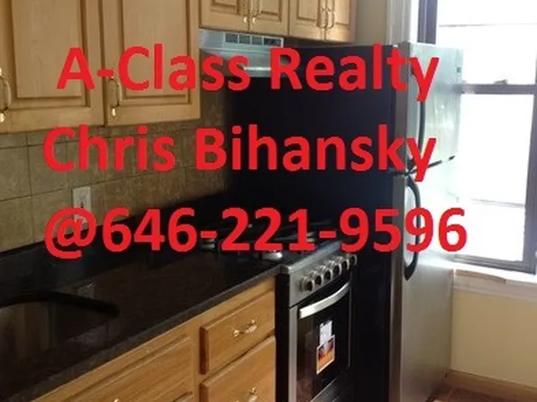 2538 35th St, Astoria, NY 11103