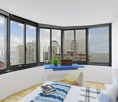 Rented by Compass | media 49