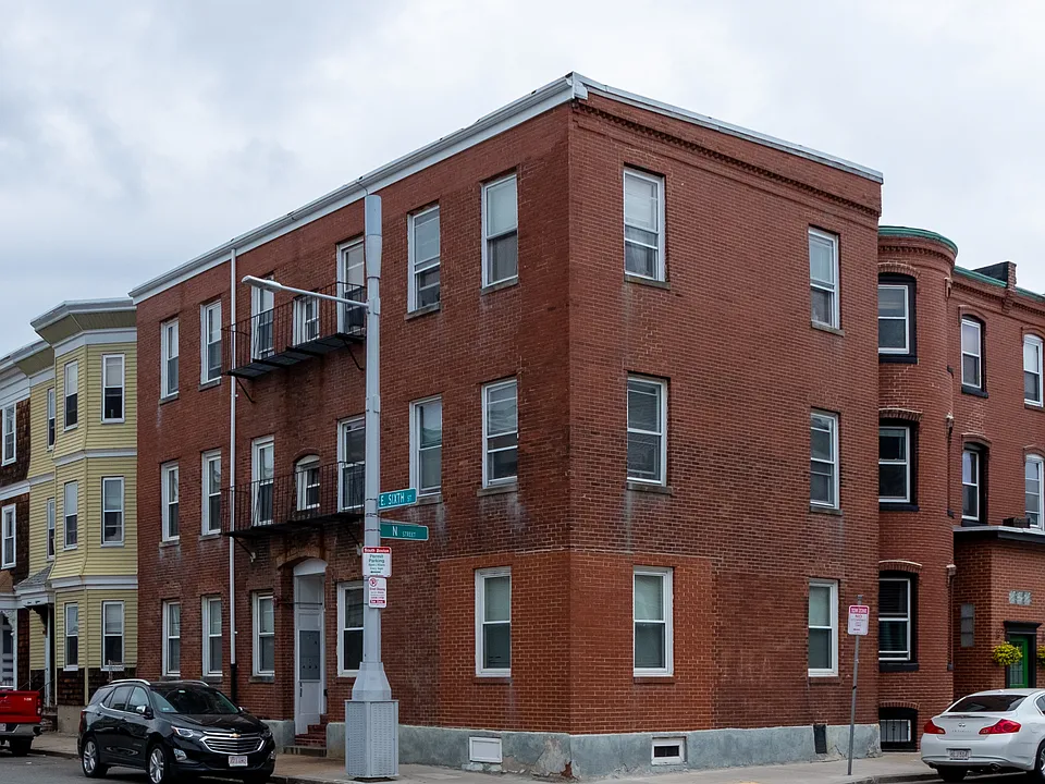 Building Photo 3