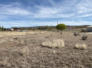 835 W Lilac Ln, Paulden, AZ 86334