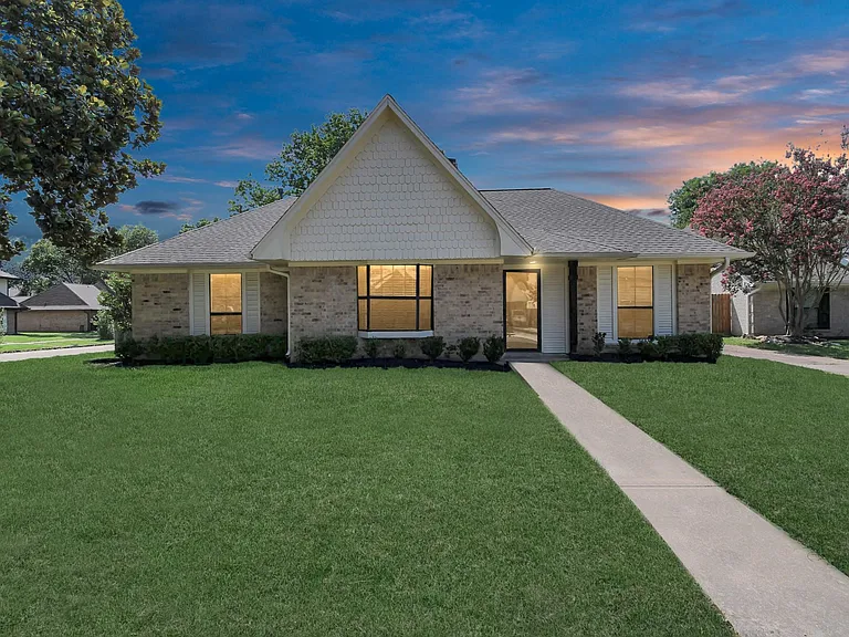2514 Trailside Ct — Photo 2