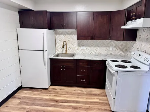 495 W Clarendon St #18, Gladstone, OR 97027
