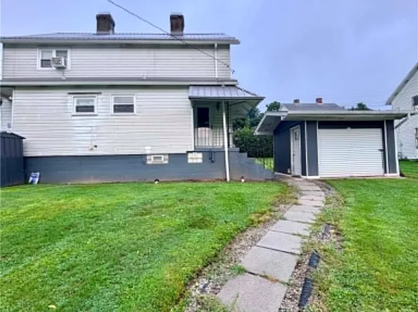 134 Grant St, Star Junction, PA 15482