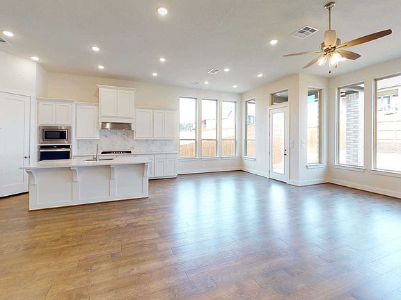 5th image of 24702 Malta St