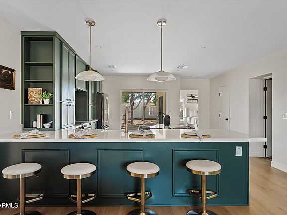 2nd image of 2941 E Cheery Lynn Road