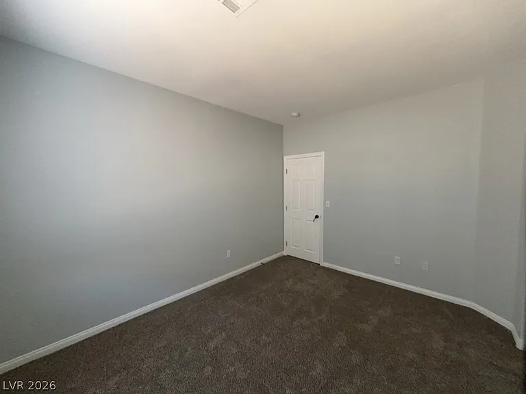 4915 E Russell Rd #133 — Photo 10