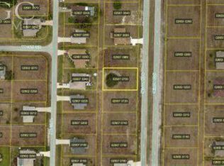 1412 Nelson Rd N, Cape Coral, FL 33993